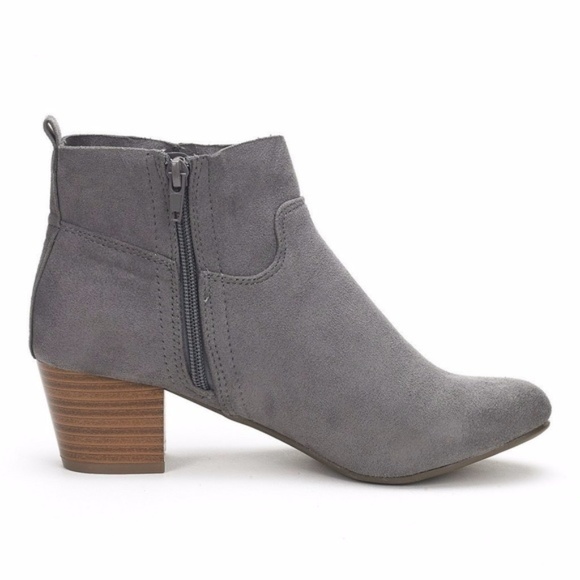 Womens "Lia" Classy Ankle Booties - Picture 3 of 3